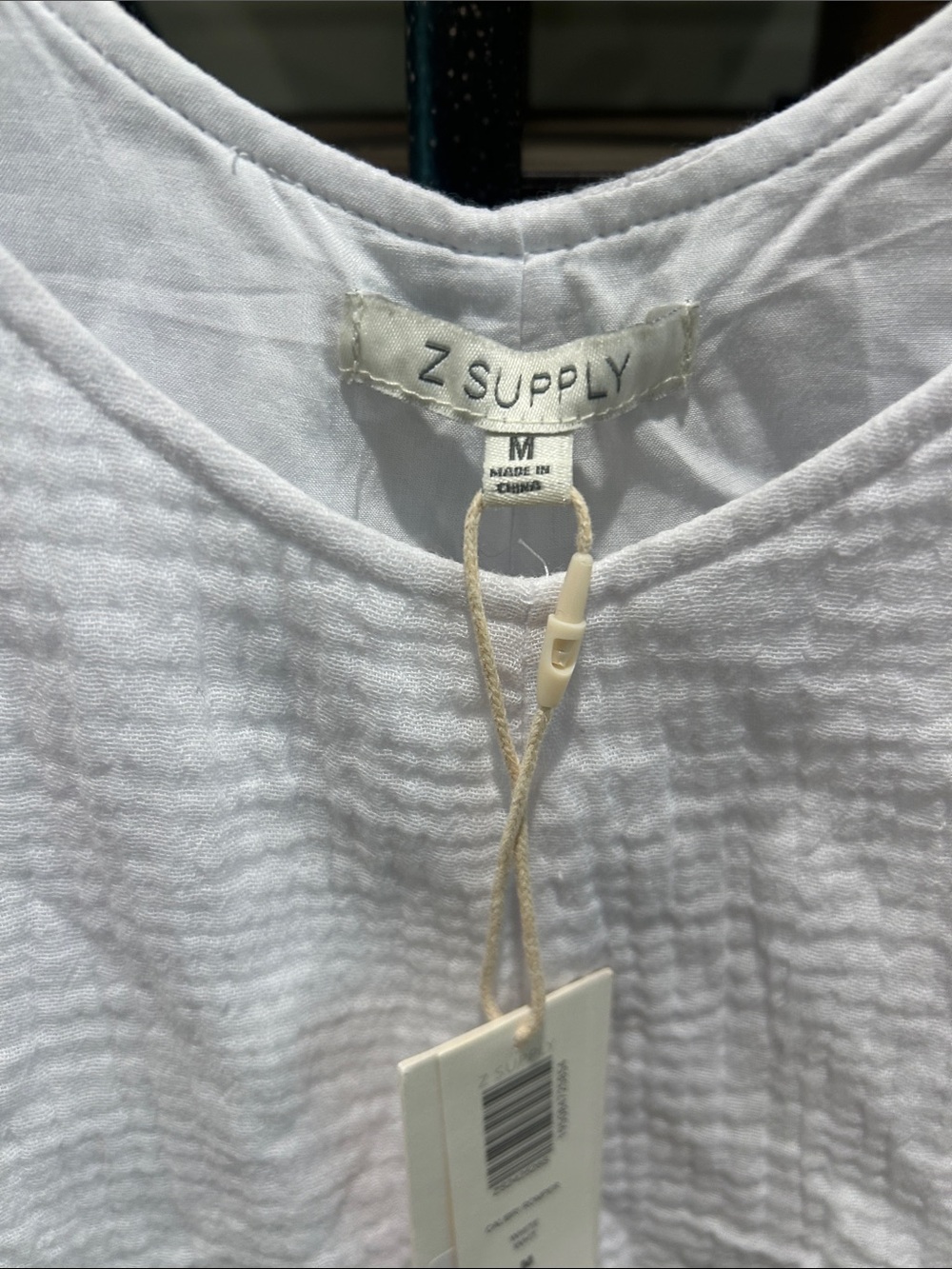 Z Supply White Textured V-Neck Romper  lined with Side Pockets medium - Picture 2 of 4